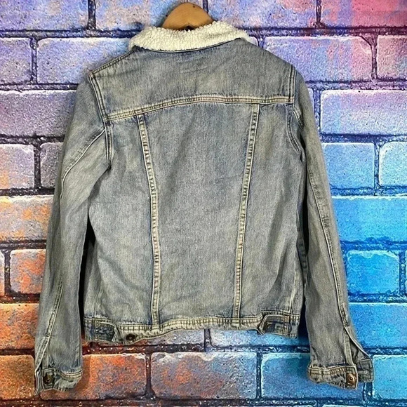 Articles of Society Los Angeles Women’s Sherpa Denim Jacket - Picture 8 of 8